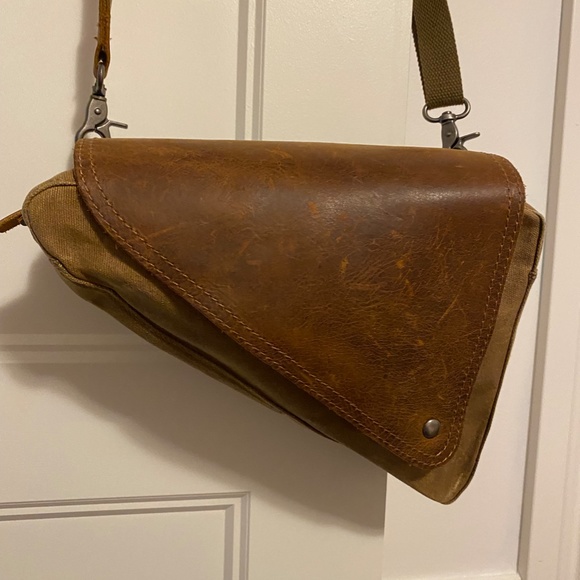 Acacia Messenger Canvas Crossbody Bag - Picture 2 of 7